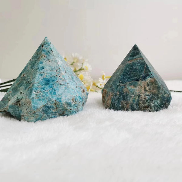 Crystal Rough Pyramid-ToShay.org